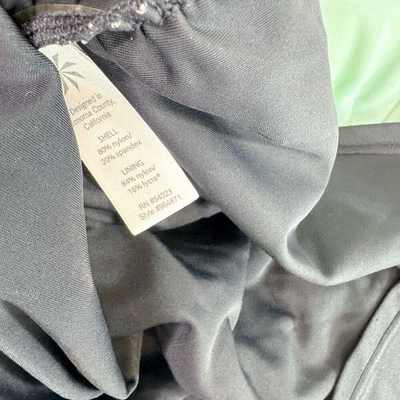 Athleta Tankini Womens 36 B/C Black Underwire Swimsuit Bathing  Halter Swim Top - Picture 8 of 9